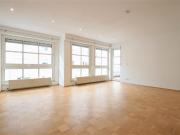 Großzügige 4 Zimmer Wohnung mit zwei Balkonen in...