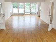 Großzügige 4 Zimmerwohnung in Ruhelage mit Park Blick!