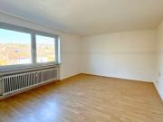 Großzügige 4 ZKB Wohnung mit Balkon & Stellplatz in...
