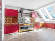 Großzügige 5 Zimmer Maisonette mit Dachterrasse