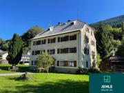 Großzügige 5 Zimmerwohnung mit Pergola und Grünfläche in...