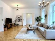 Großzügige Altbauwohnung im Zentrum von Pressbaum