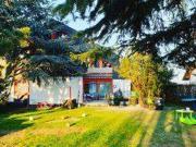 Großzügige Architektenvilla Ruhe, Raum & Charakter nahe...