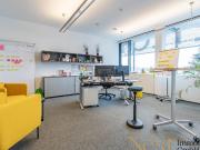 Großzügige Bürofläche mit Blick auf den Pöstlingberg im...