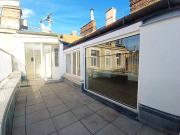 Großzügige Dachgeschoss Wohnung mit Terrasse und...