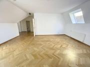Großzügige Dachgeschoßwohnung in der Grazer Innenstadt...