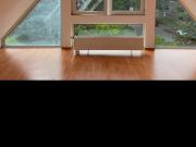 Großzügige Dachgeschosswohnung in Isernhagen Süd