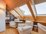 Großzügige Dachgeschosswohnung mit drei Terrassen und...