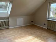 Großzügige Dachgeschosswohnung mit viel Licht –...