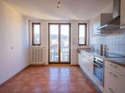 Großzügige Drei Zimmer DG Wohnung in der Nähe des Feuersees