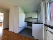 Grösszügige, helle 3.5 Zimmerwohnung im Zentrum von...