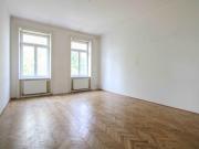 Großzügige & helle Altbauwohnung mit Gestaltungsspielraum !