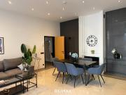 Großzügige hofseitige 3,5 Zimmer Altbau Terassenwohnung