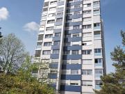 Grosszügige, lichtdurchflutete Wohnung an zentraler Lage
