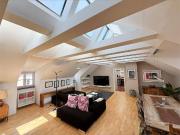 Großzügige luxeriöse 3 Zimmer Dachgeschoßwohnung mitten...