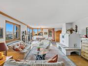 Großzügige Maisonette mit Hauscharakter – Raum, Komfort...