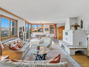 Großzügige Maisonette mit Hauscharakter – Raum, Komfort...