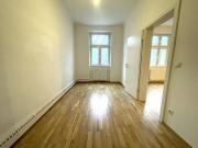 NAHE Schloss Liesing Großzügige, sanierte 2 Zimmer Wohnung