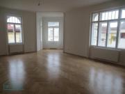 GROSSZÜGIGE SCHÖNE ALTBAUMIETE MIT 4 SCHLAFZIMMER