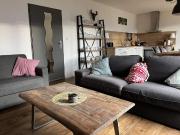 Großzügige, schöne Wohnung mit Panoramblick & Seeblick