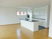 Grosszügige und helle 4.5 Zimmerwohnung