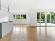 Grosszügige und moderne Wohnung