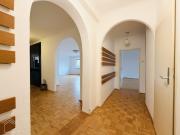 Großzügige und ruhige 3 Zimmer Wohnung mit Loggia in...
