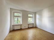 Großzügige und ruhige 3 Zimmerwohnung nahe Schloßstraße Großzügige und ruhige 3 Zimmerwohnung nahe Schloßstraße