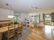 Großzügige Wohnung in zentrumsnaher Ruhelage