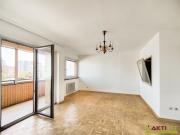 Großzügige Wohnung mit Ausblick, Gartennutzung und Lift....