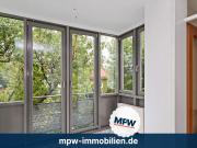 Großzügige Wohnung mit Balkon mit moderner Ausstattung &...