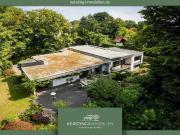 Großzügiger Bungalow mit Privatsphäre in brillanter Lage... Großzügiger Bungalow mit Privatsphäre in brillanter Lage...