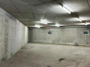 Grosszügiger Multifunktions und Lagerraum, Olympia Grund