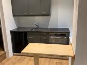 Grosszügiger und gedeckter Balkon