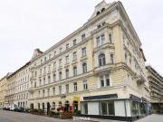 Großzügiger Wiener Altbau mit Blick auf den Stephansdom