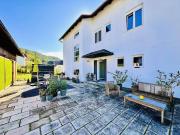 Großzügiges Ein /Mehrfamilienhaus zum Kauf in...