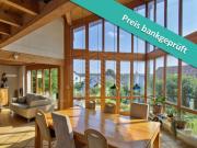 GROSSZÜGIGES EINFAMILIENHAUS MIT ENTWICKLUNGSPOTENZIAL