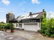Großzügiges Einfamilienhaus mit parkähnlichem Garten,...