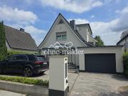 Großzügiges Einfamilienhaus mit Pool