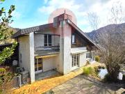 GROSSZÜGIGES EINFAMILIENHAUS MIT UMSCHWUNG!