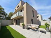 Großzügiges Einfamilienhaus mit vielen Freiflächen Ein... Großzügiges Einfamilienhaus mit vielen Freiflächen Ein...