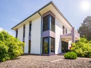großzügiges Grundstück mit individuellem City Haus und...
