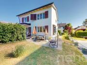 Grosszügiges Haus mit Garten und viel Platz für Familie...