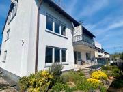 Großzügiges Mehrfamilienhaus