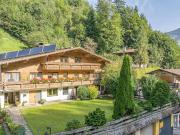 Großzügiges Mehrfamilienhaus mit 3 Wohnungen