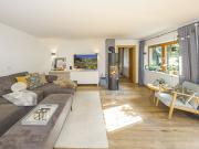 Großzügiges Mehrfamilienhaus mit 3 Wohnungen