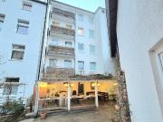 Großzügiges Mehrfamilienhaus mit Wohn, Büro und...