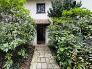 Großzügiges Villenanwesen, 365 qm Wohnfläche, 177 qm...