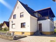 Großzügiges Wohnhaus mit Potenzial auf 860 m² Grundstück Großzügiges Wohnhaus mit Potenzial auf 860 m² Grundstück