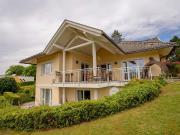 Großzügiges Wohnhaus mit vielseitiger...